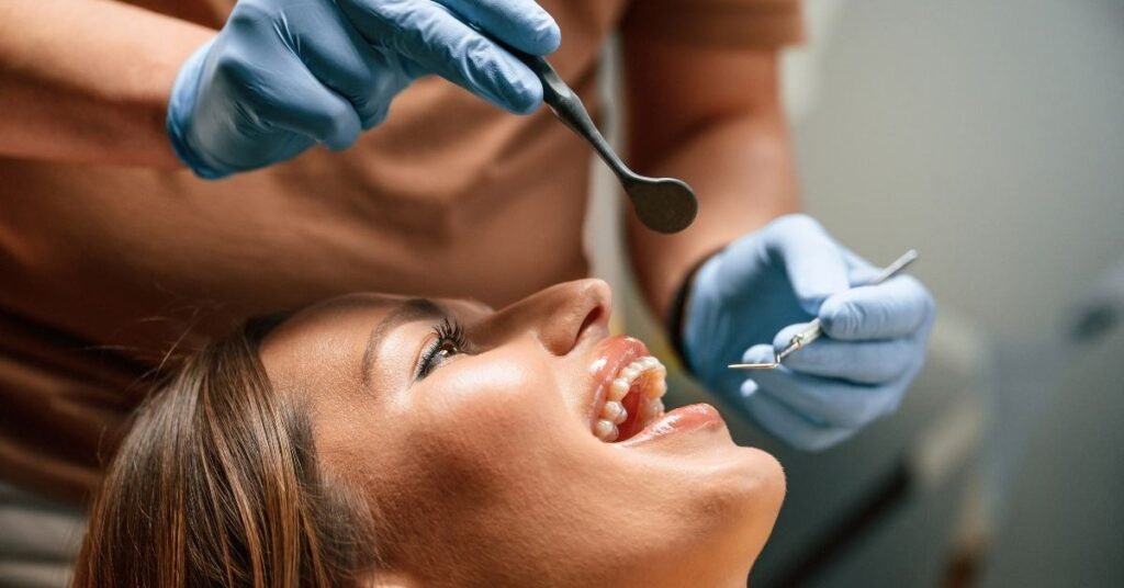 Cách Chọn Bàn Đánh Răng Phù Hợp tại Nha Khoa Dr. Tường Smile