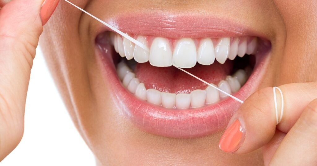 Cách Làm Sạch Lưỡi Đúng Chuẩn tại Nha Khoa Dr. Tường Smile