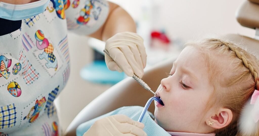 Trẻ Bị Sâu Răng tại Nha Khoa Dr. Tường Smile